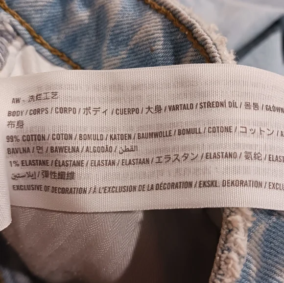 A&F Curve Love 90s Relaxed Fit High Rise Jeans Light Wash - Picture 14 of 15